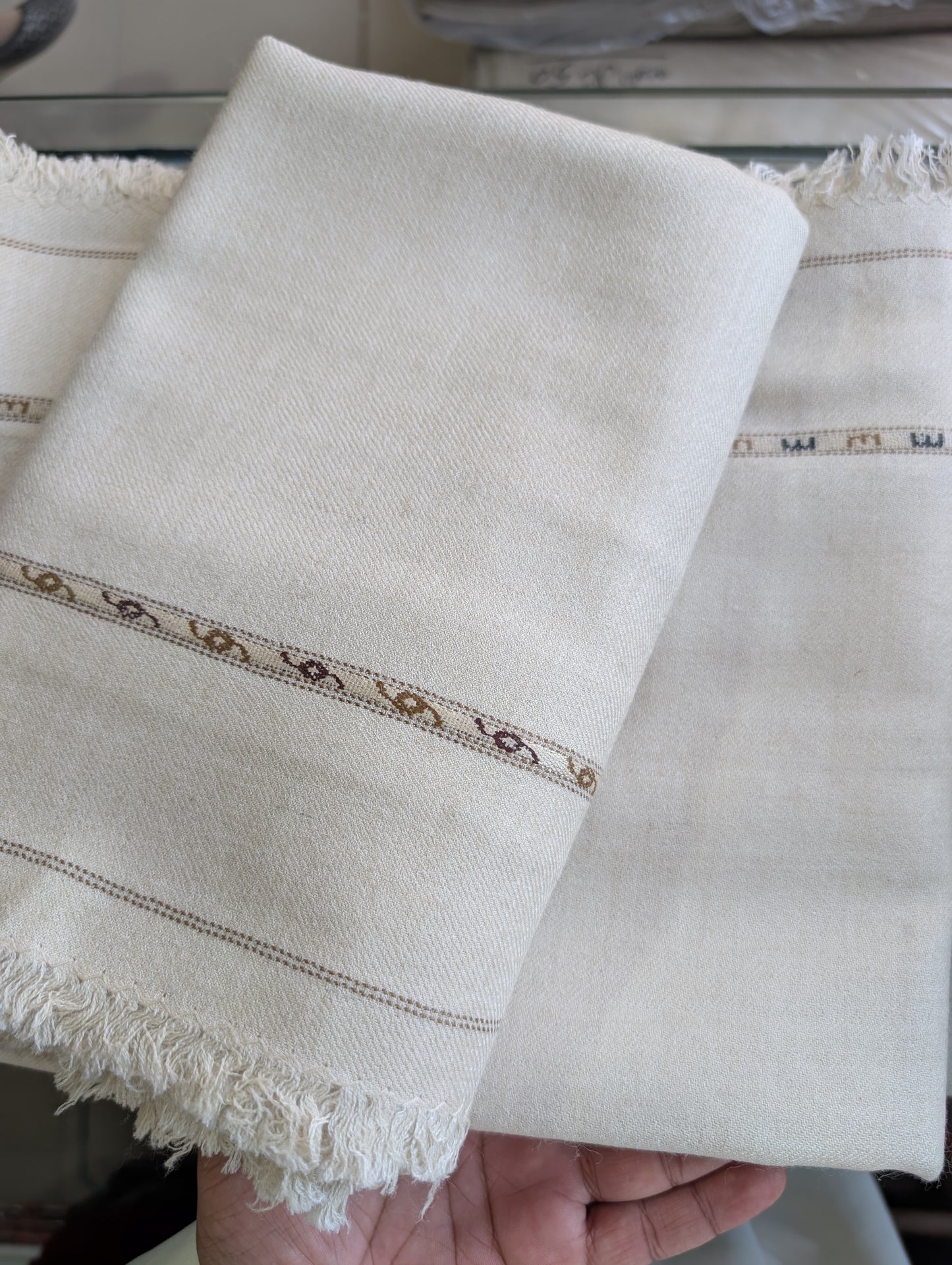 Gents Shawl | Pure, Fine and Soft Wool Islampur Swat Khaddi Made Shawl Perfect Gift | Ash White