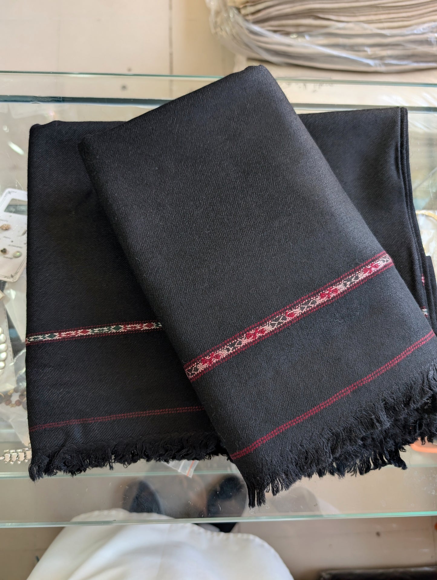 Gents Shawl | Pure, Fine and Soft Wool Islampur Swat Khaddi Made Shawl Perfect Gift | Jet Black