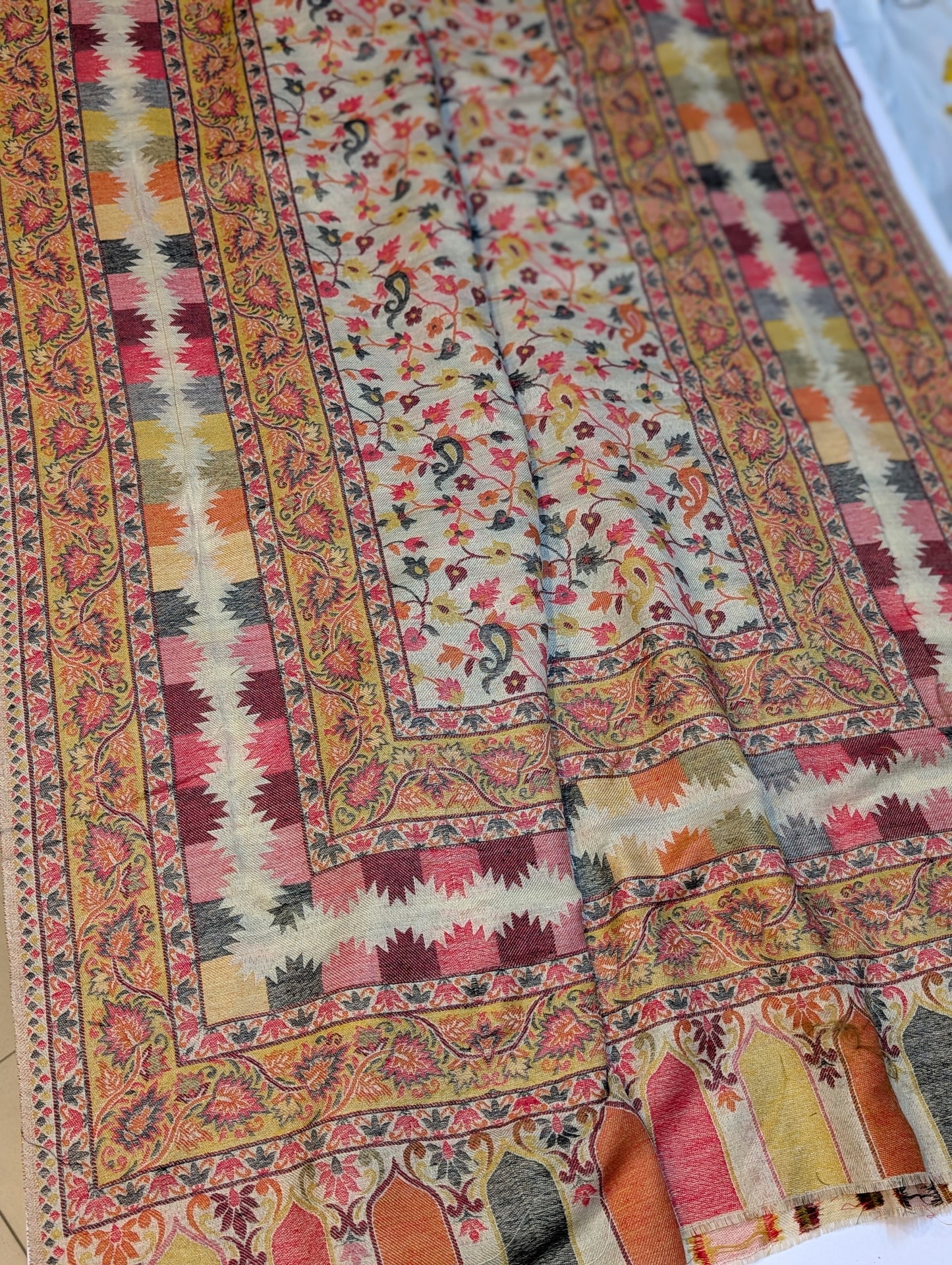 Pashmina Wool Kani Shawl in Full Size Multi Color
