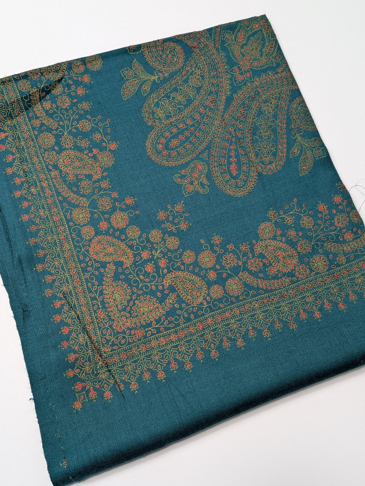 Pashmina Shawl | Hand Embroidery Beautiful Shawl in Sale | Zinc