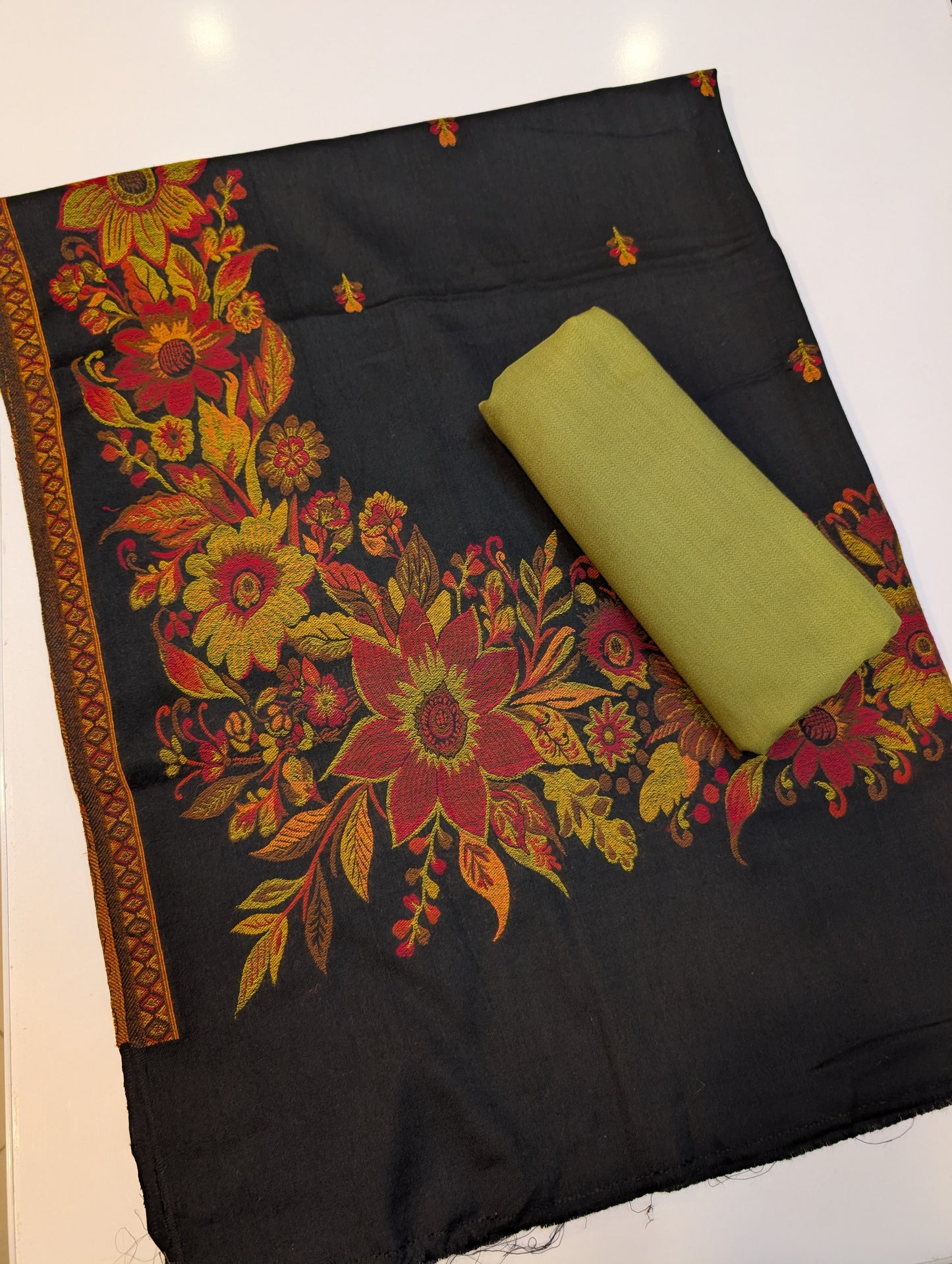 Kani Shawl With Plain Marina Suit | Black With Pear Green