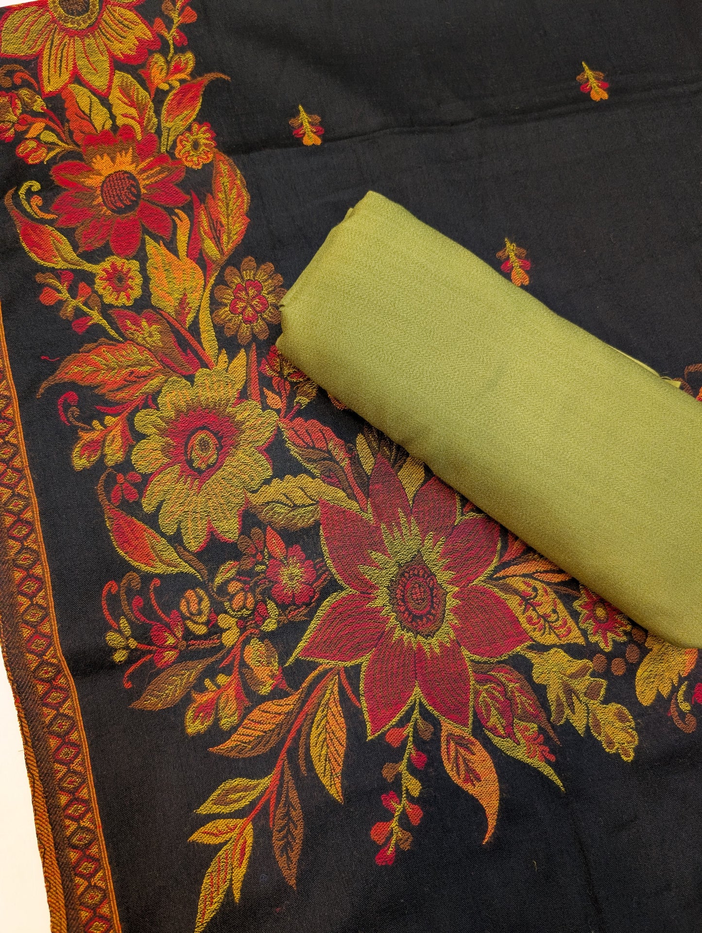 Kani Shawl With Plain Marina Suit | Black With Pear Green