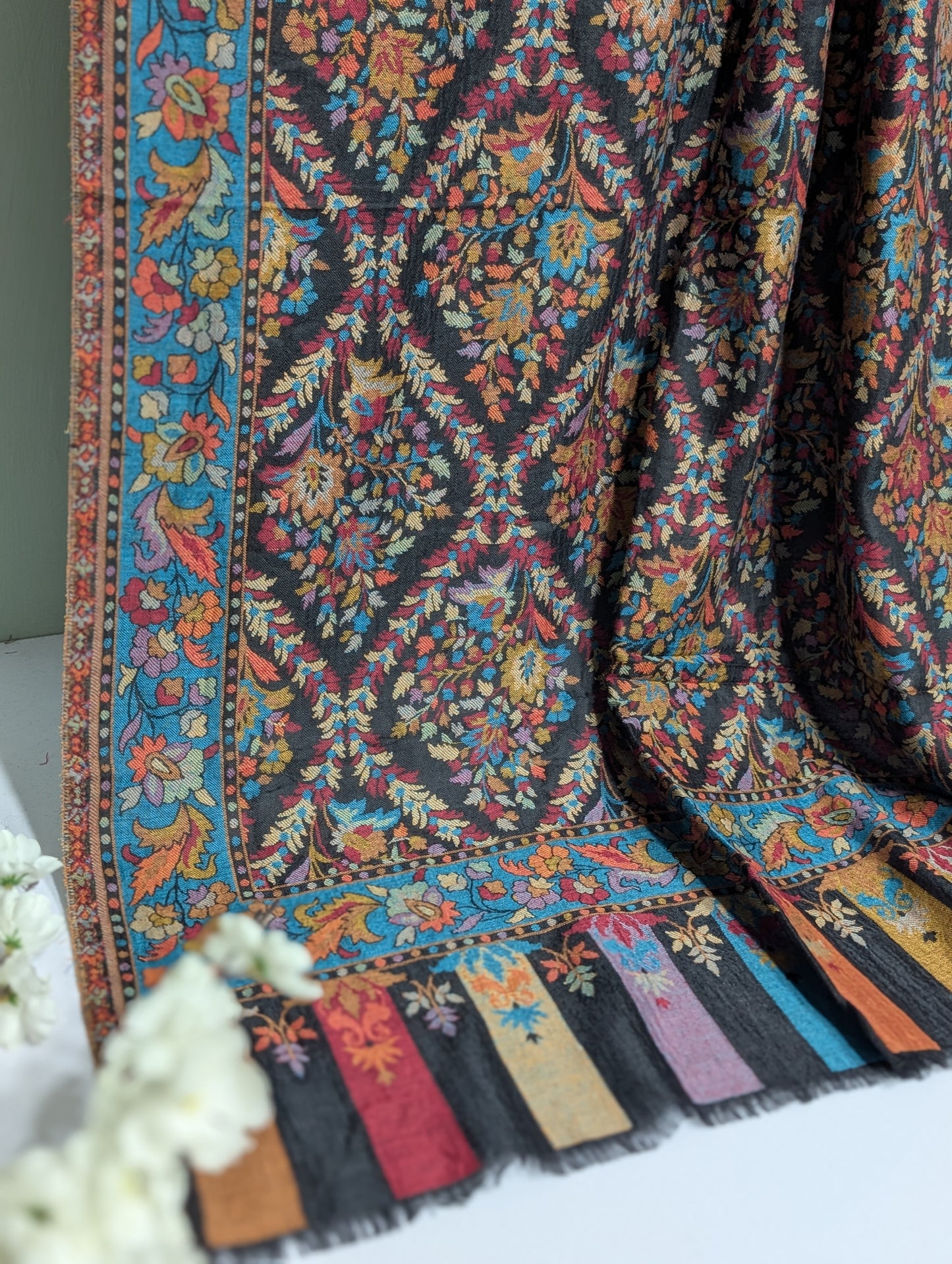 2 Piece Allover Nino Tarkashi Suit