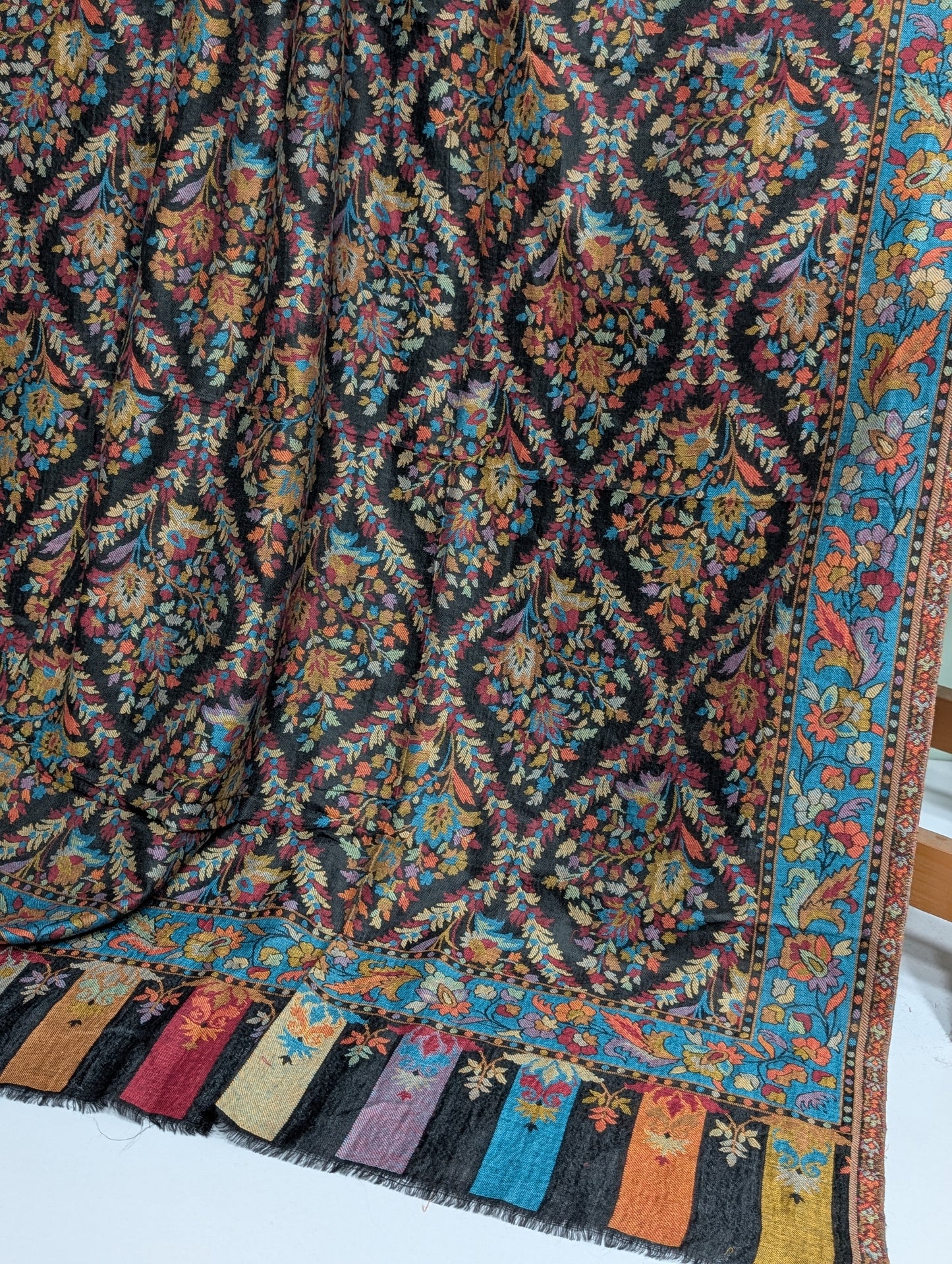 2 Piece Allover Nino Tarkashi Suit