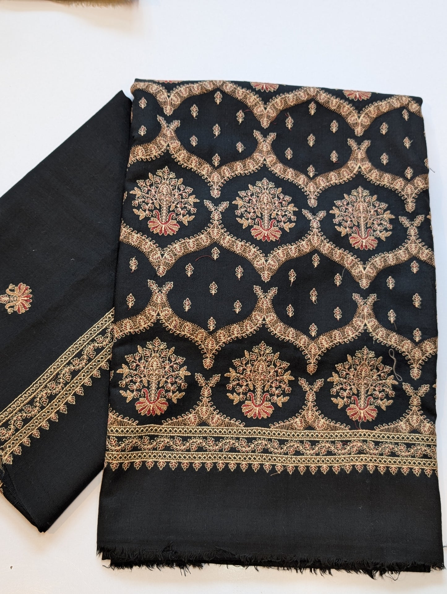 2 Piece Allover Printed Suit Pure Lawn