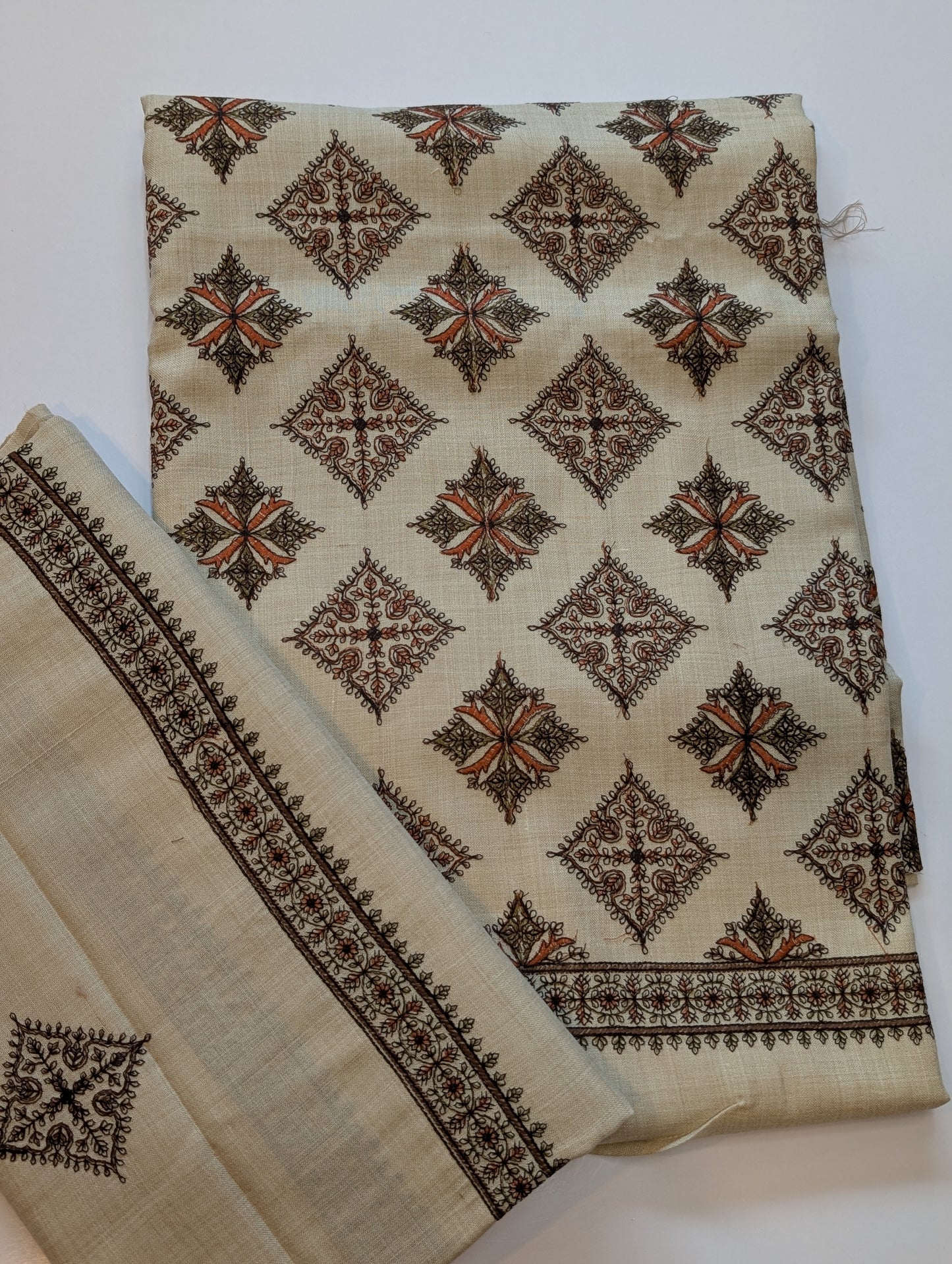 2 Piece Allover Printed Suit Pure Lawn