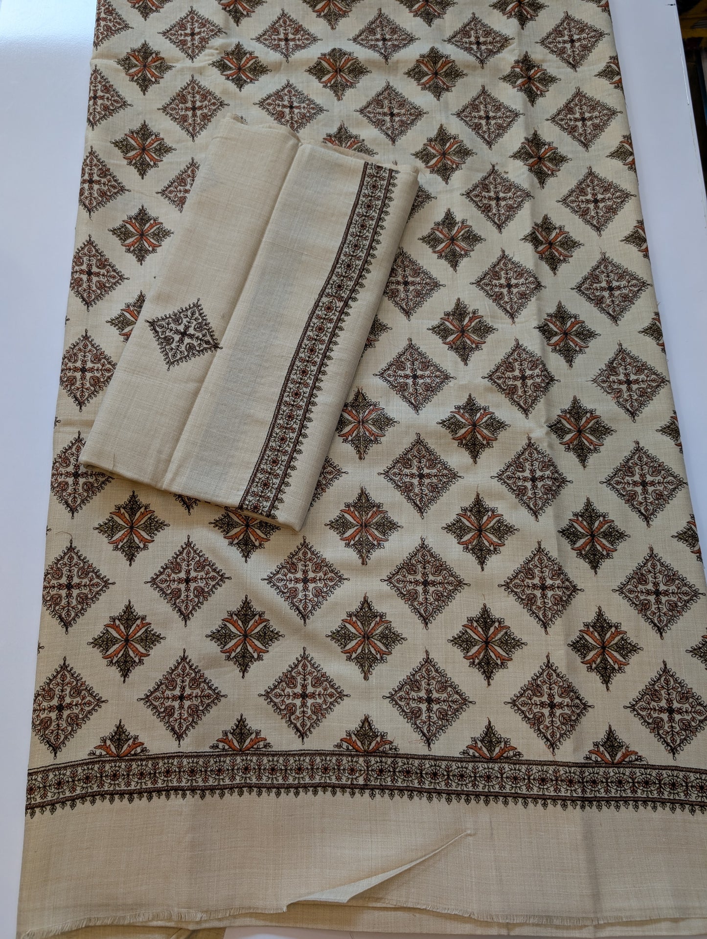 2 Piece Allover Printed Suit Pure Lawn