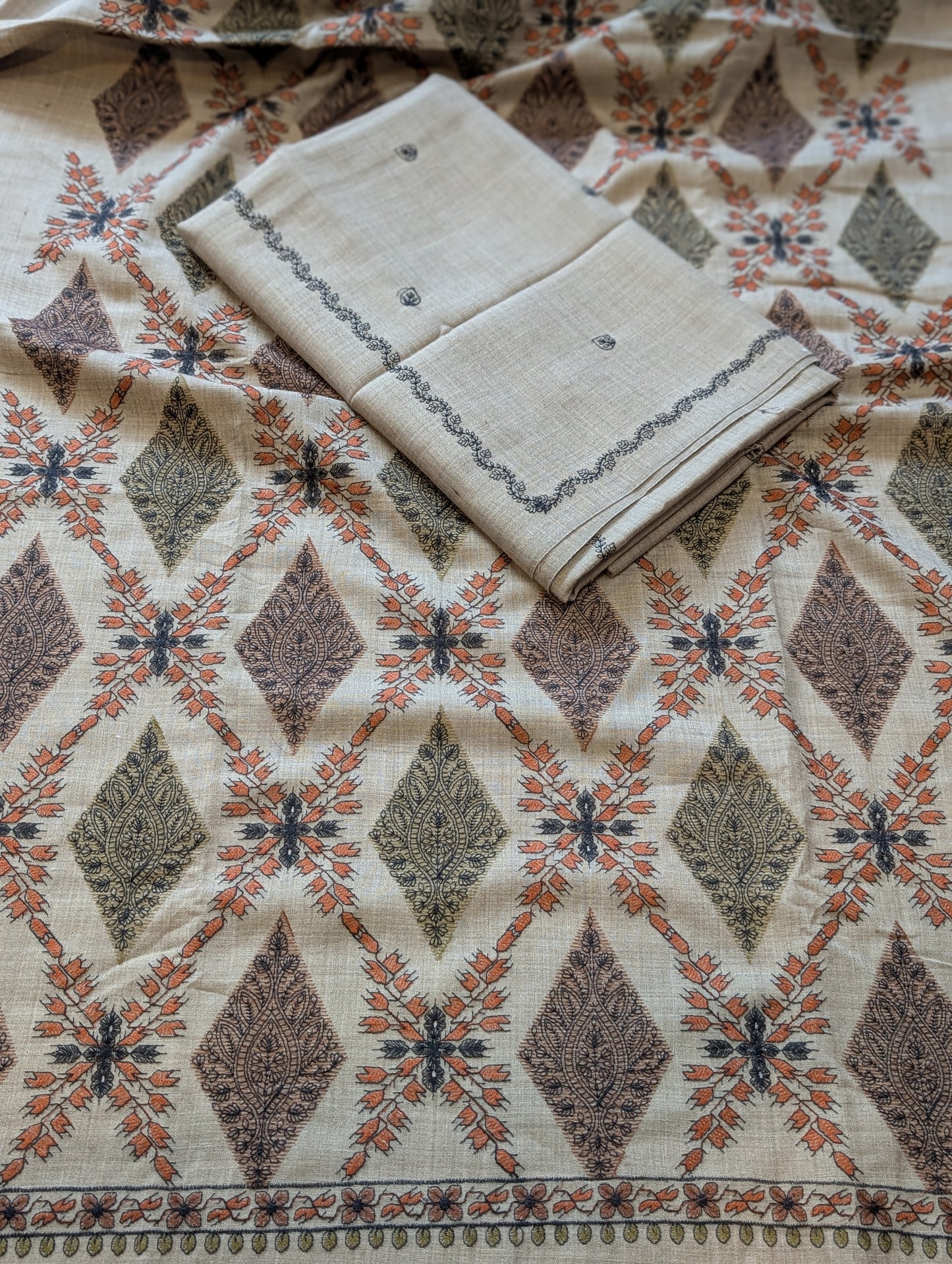 2 Piece Allover Printed Suit Pure Lawn