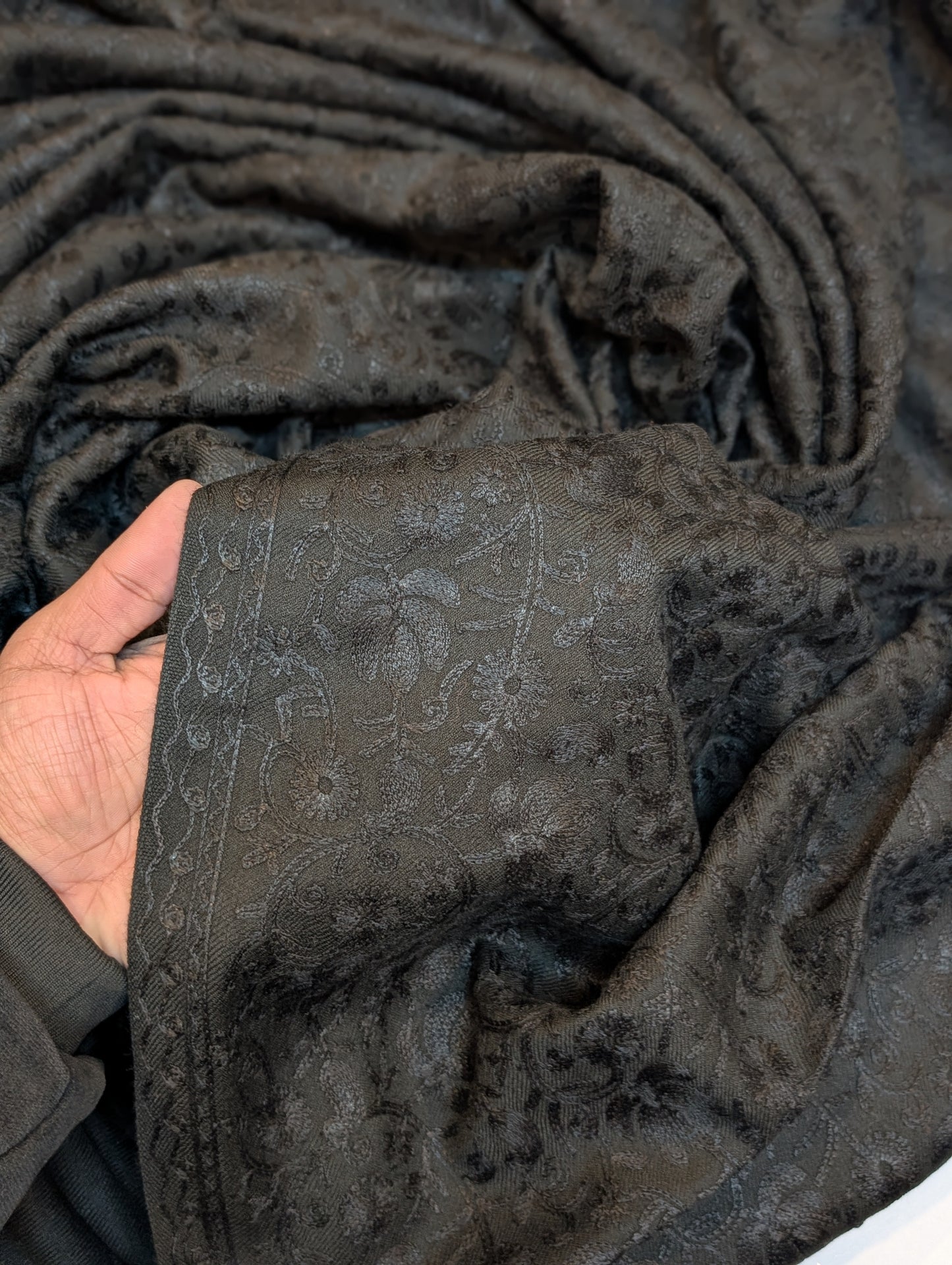 Pashmina Embroidered Shawl | Kashmiri Aar Work Embroidery Perfect Gift in Sale Price Black