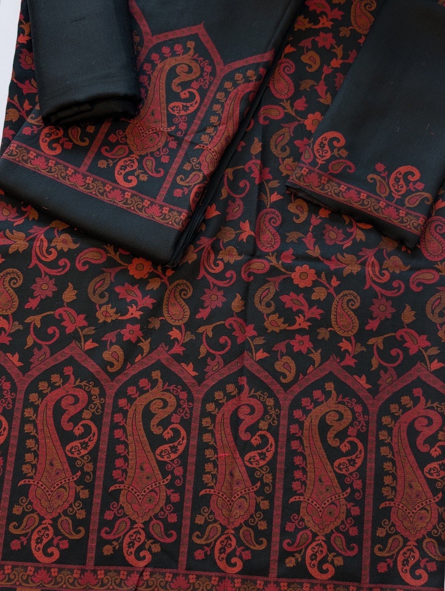 2 Piece Allover Nino Tarkashi Suit