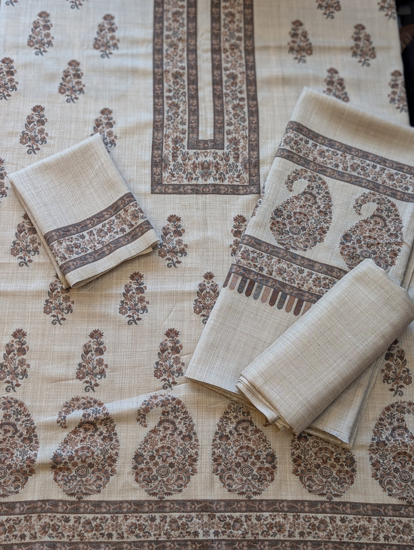 2 Piece Allover Nino Tarkashi Suit