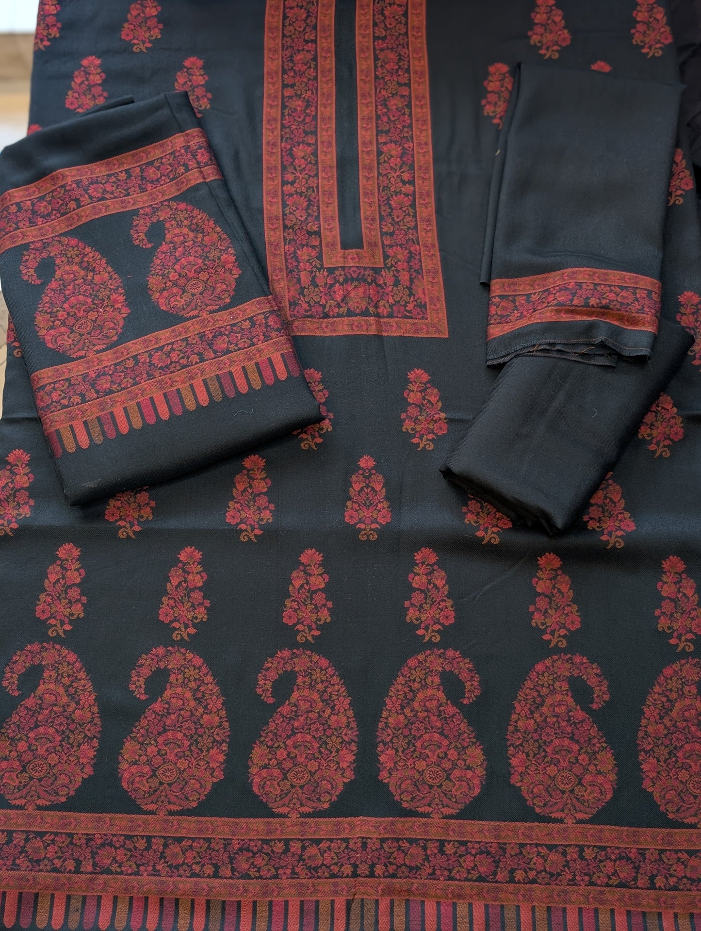 2 Piece Allover Printed Suit Pure Lawn