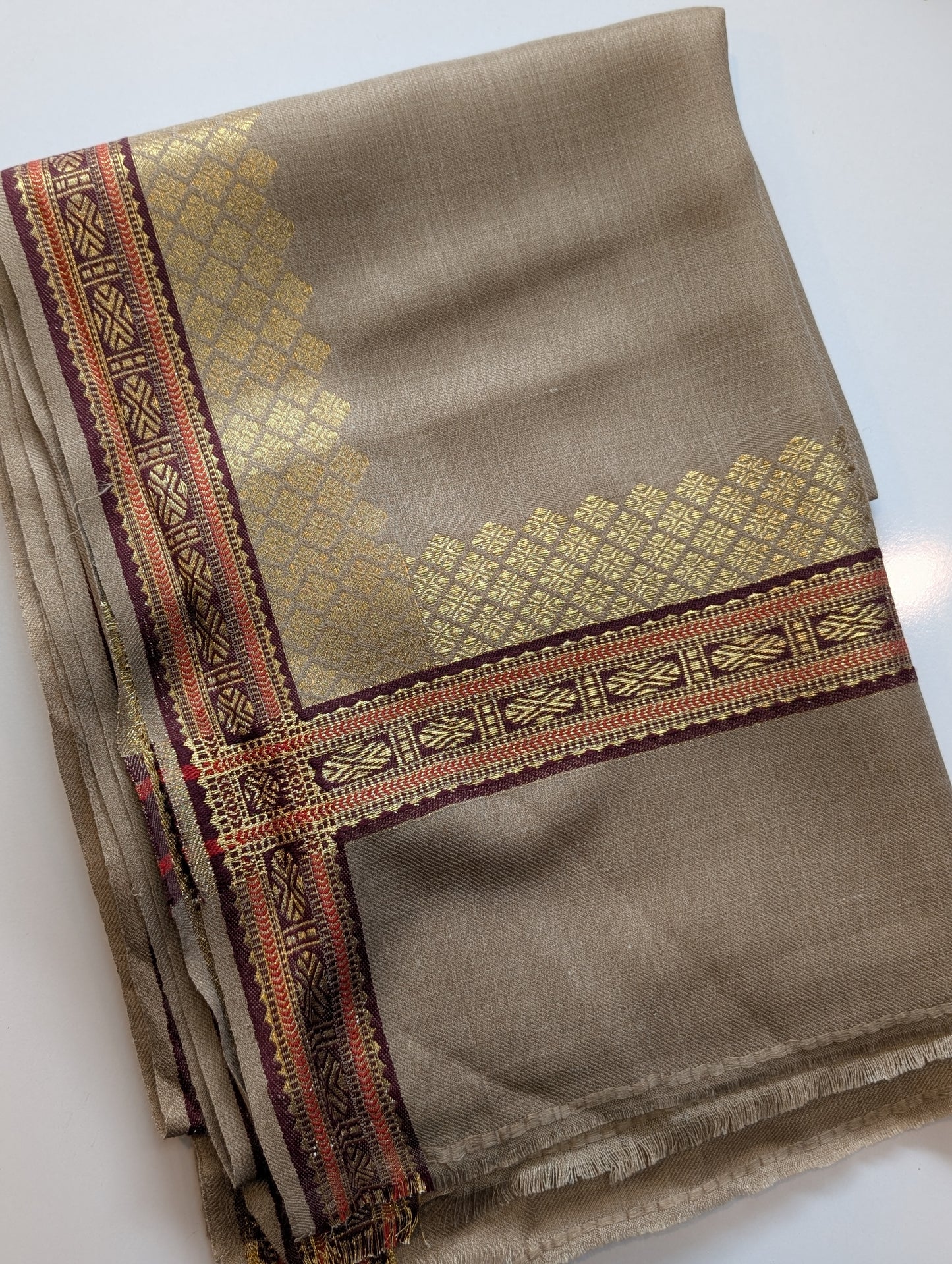 Pashmina Banarsi Border Shawl Full Length | Skin