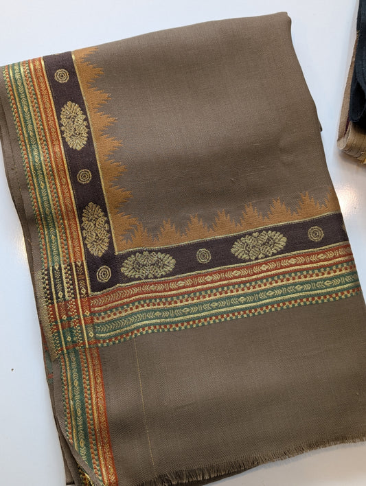 Pashmina Banarsi Border Shawl Full Length | Dark Skin