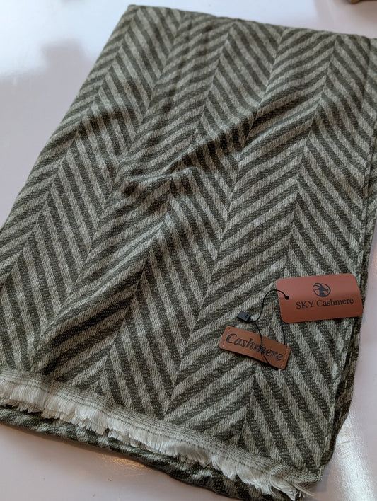 Plain ZigZag Design Sky Cashmere Stole | Dark Green