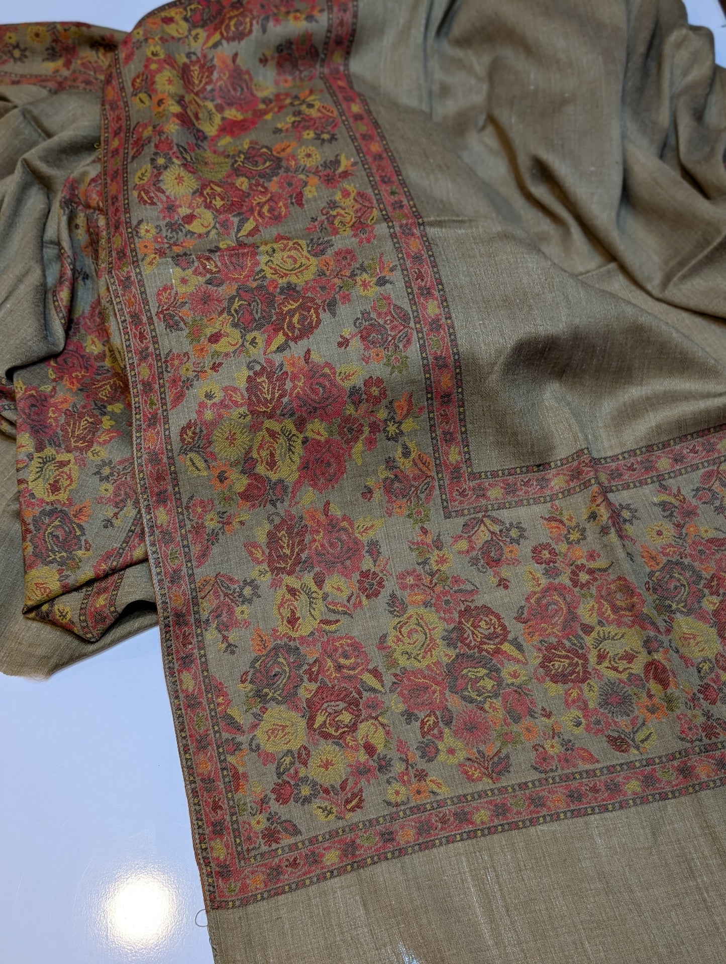 Pashmina Wool Kani Border Shawl in Full Size Multi Color Skin