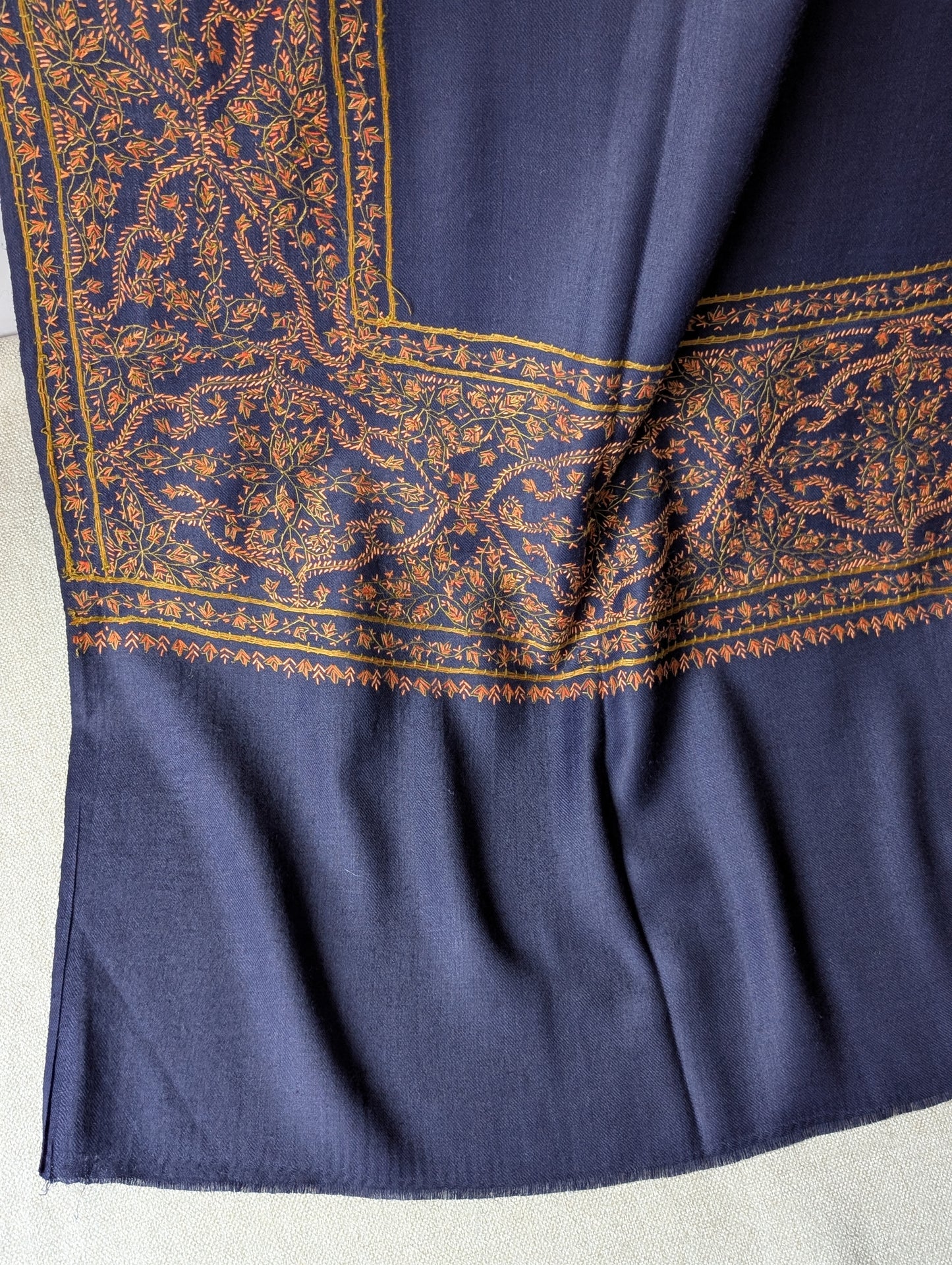 Kashmiri Shawl | Handmade Border Embroidery Made in Kashmir Pure Pashmina