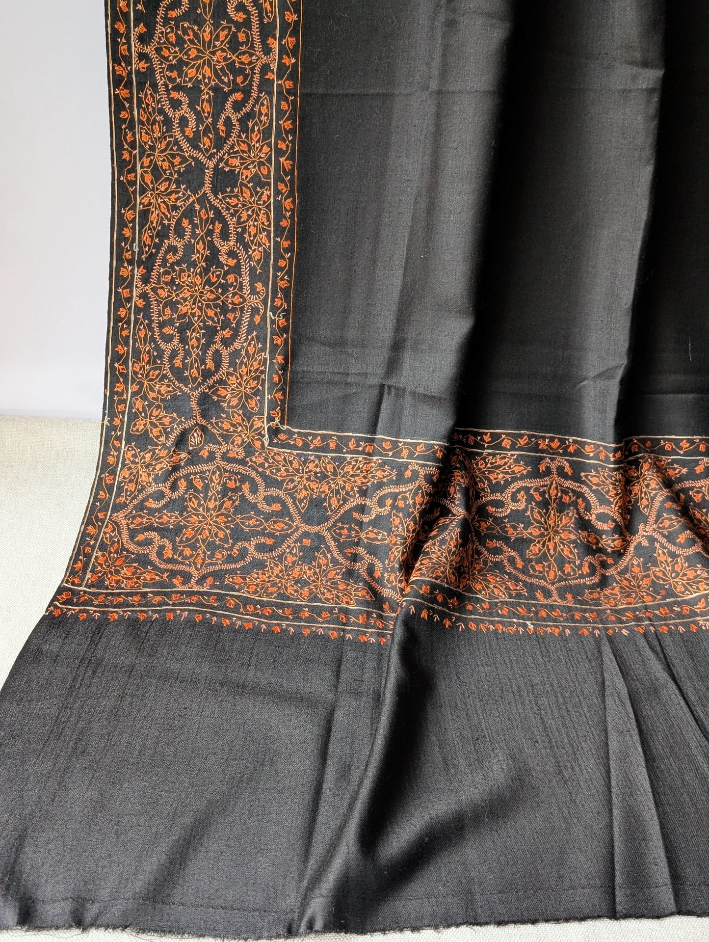 Kashmiri Shawl | Handmade Border Embroidery Made in Kashmir Pure Pashmina