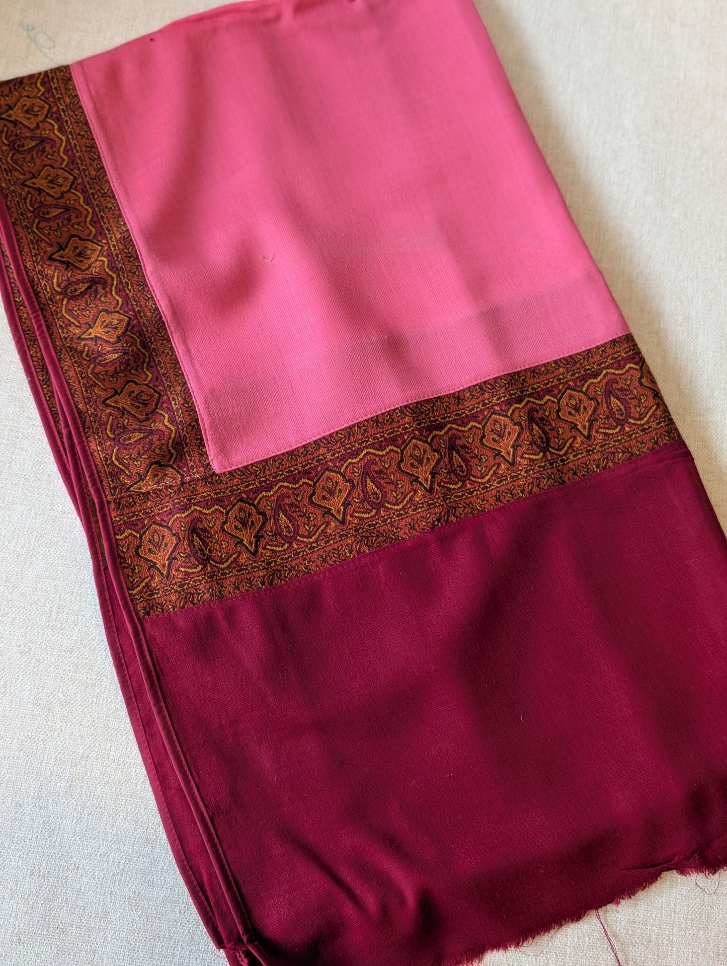 Kani Border Pashmina Shawl | Perfect Gift Item in Sale Price | Pink