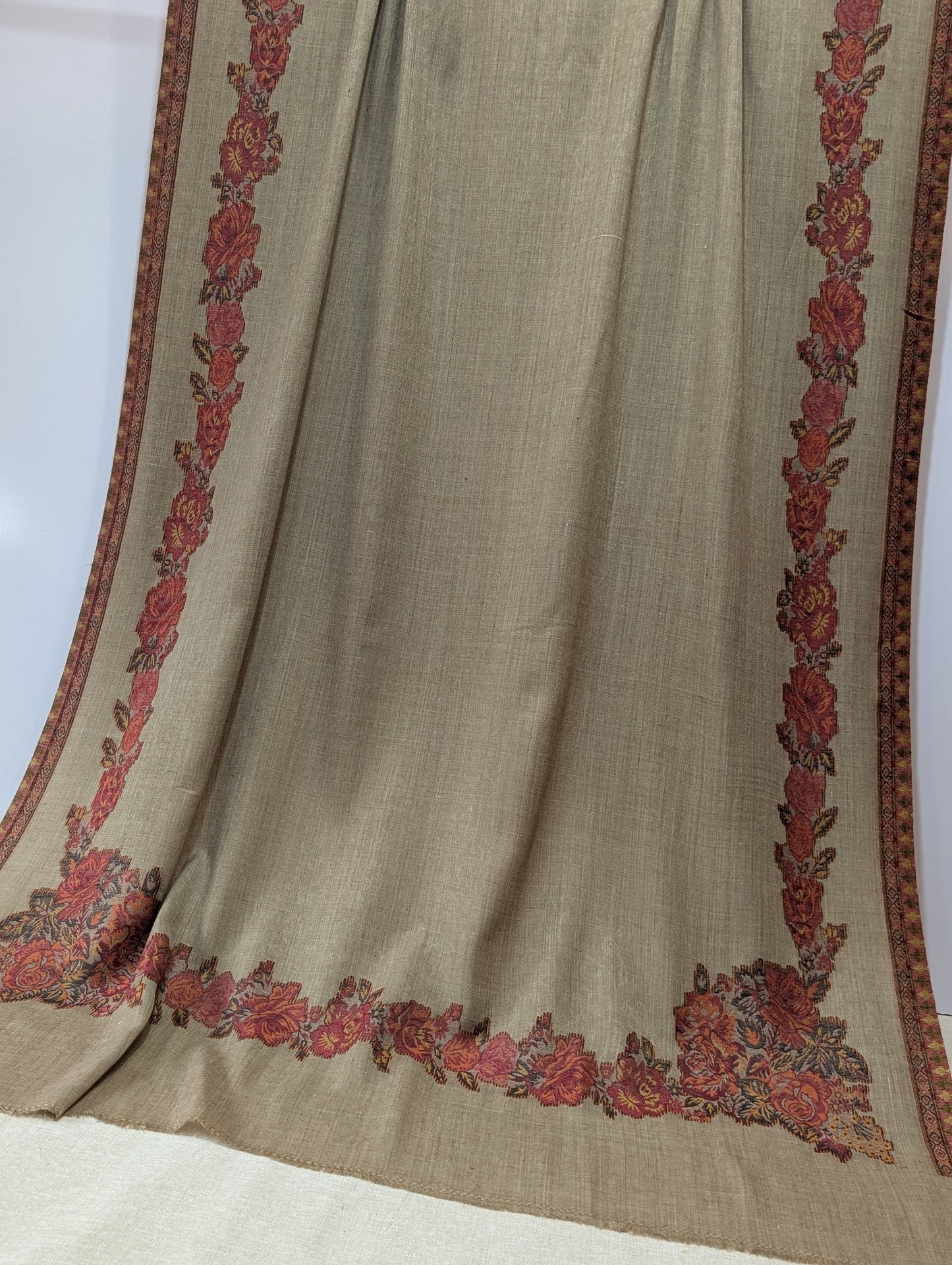 Pashmina Wool Kani Border Shawl Gulabkar Border | Skin