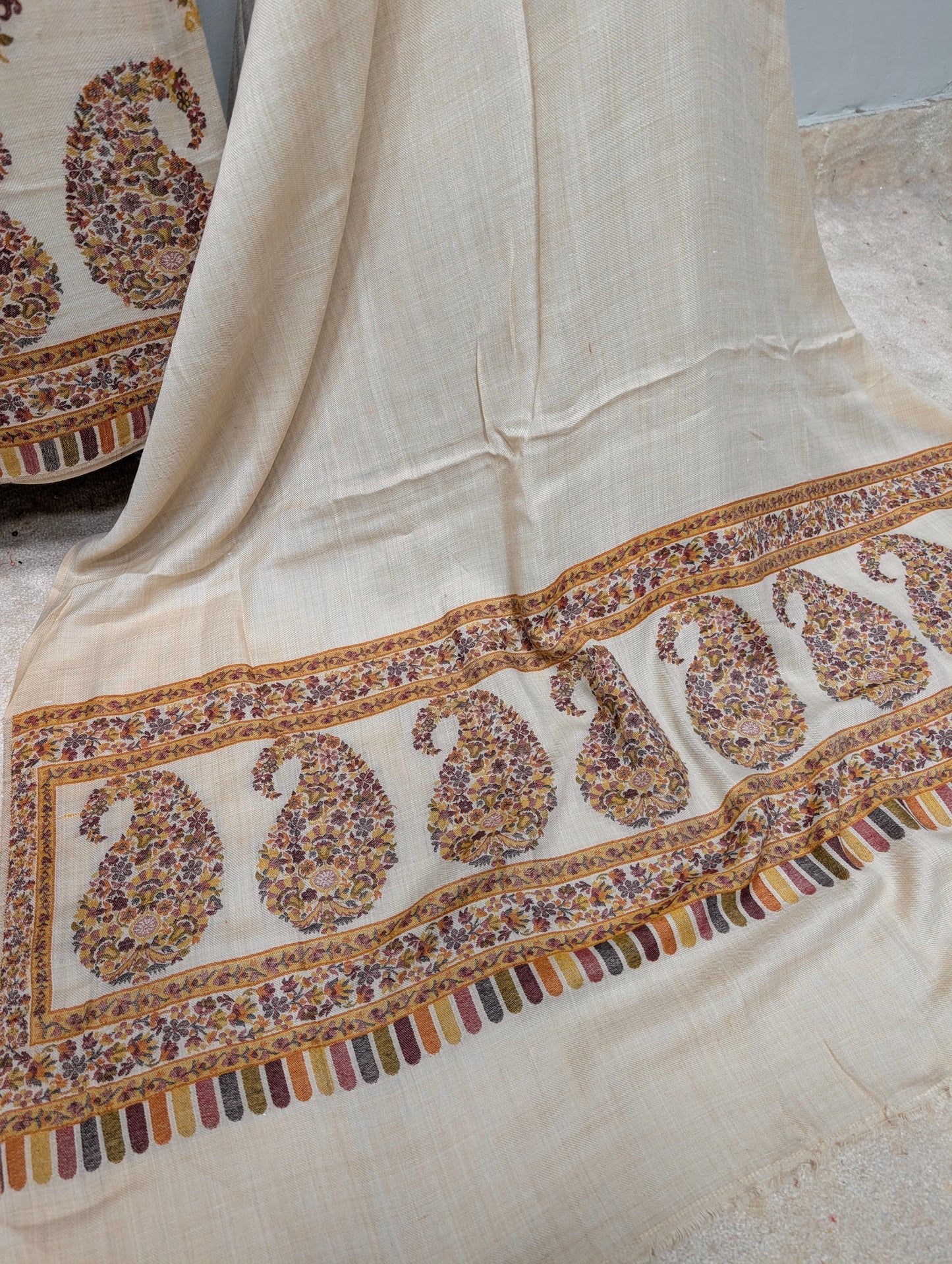 Special Kani Pashmina 3 Piece Unstitched Suit | Light Skin