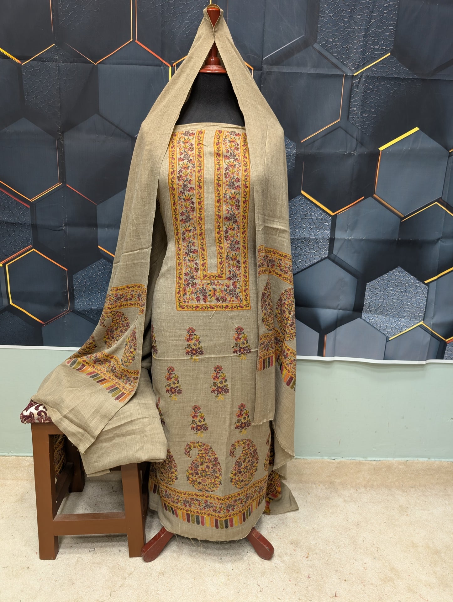 Special Kani Pashmina 3 Piece Unstitched Suit | Dark Skin Color