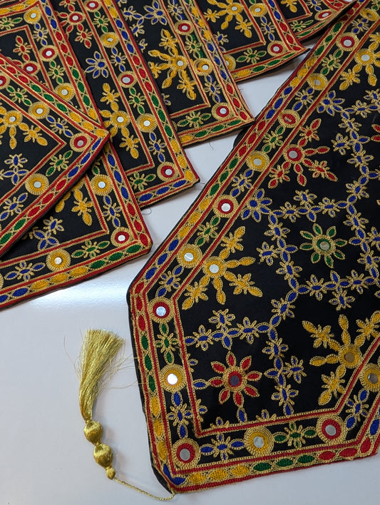Dining Table Runner Set (7 Piece) Embroidered