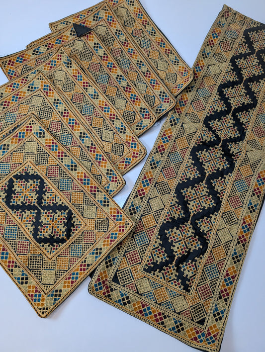 Dining Table Runner Set (7 Piece) Embroidered