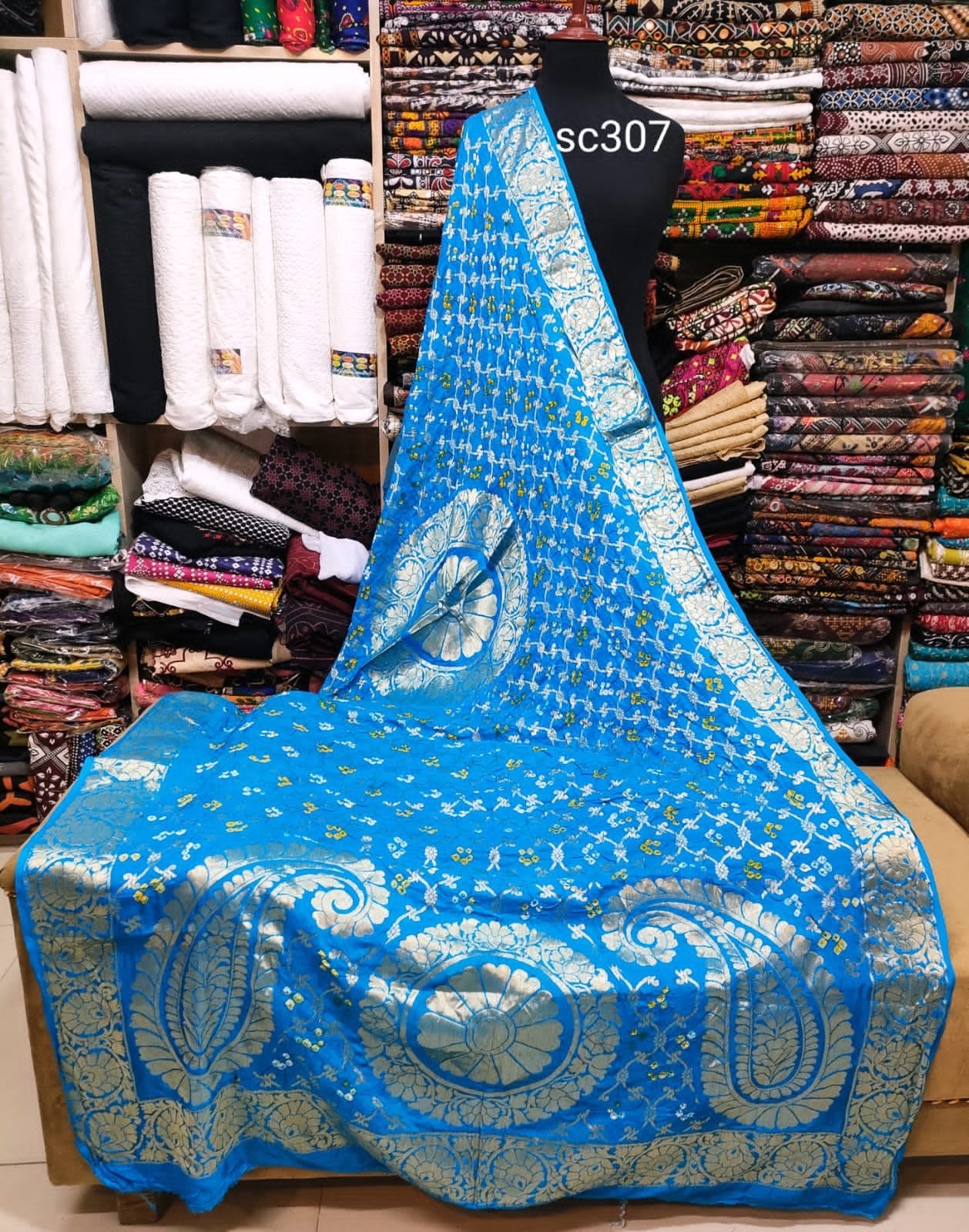 Bhandhani Banarsi Silk Chunri Dupatta