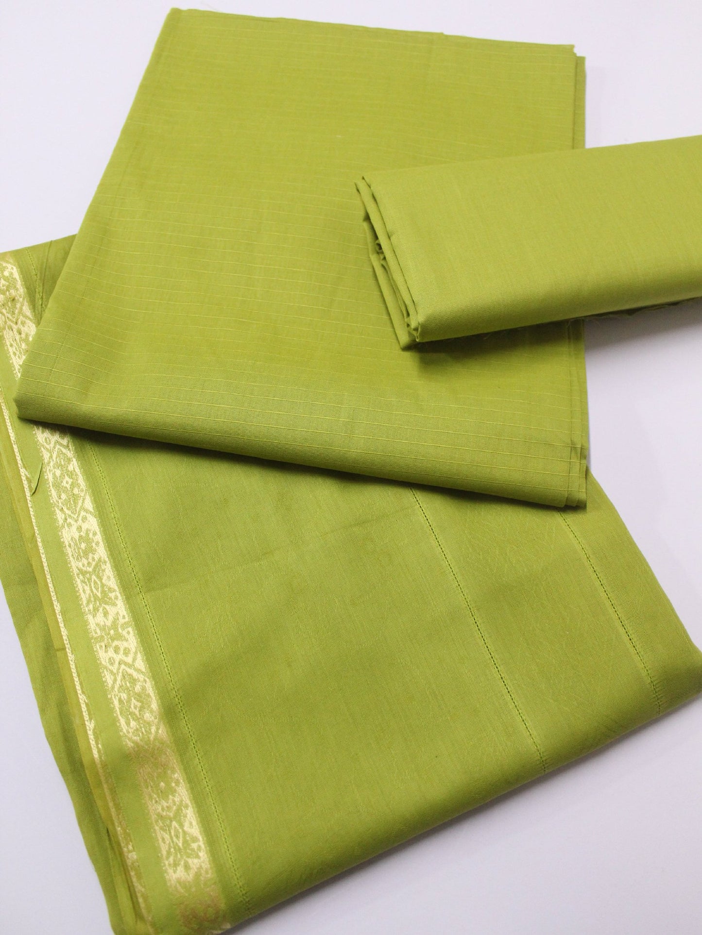 3 Piece Doria Lawn Suit with Jacquard Tarkashi Shawl | Pear Green