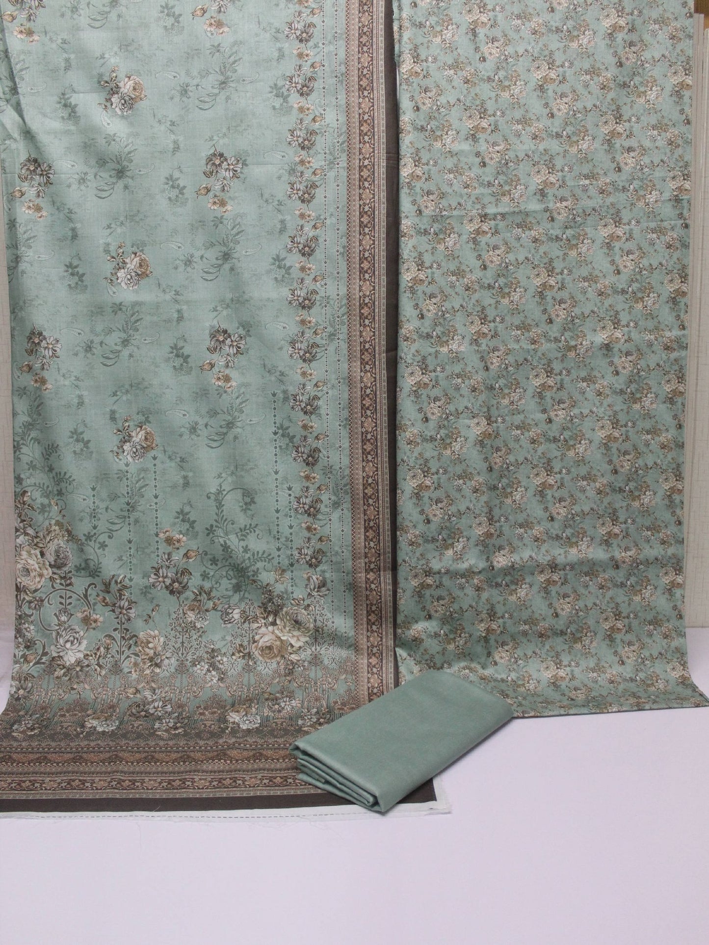 Dynasty Lawn | 3 Piece Pure Lawn Suit Lawn Dupatta Digital Print