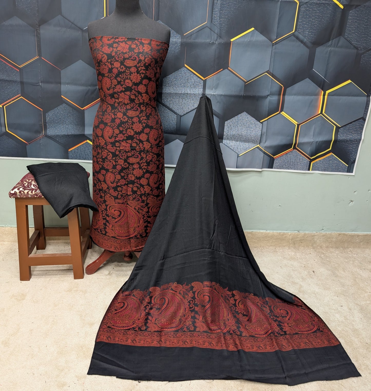 Special Kani Pashmina 3 Piece Unstitched Suit | Black Jaal Design