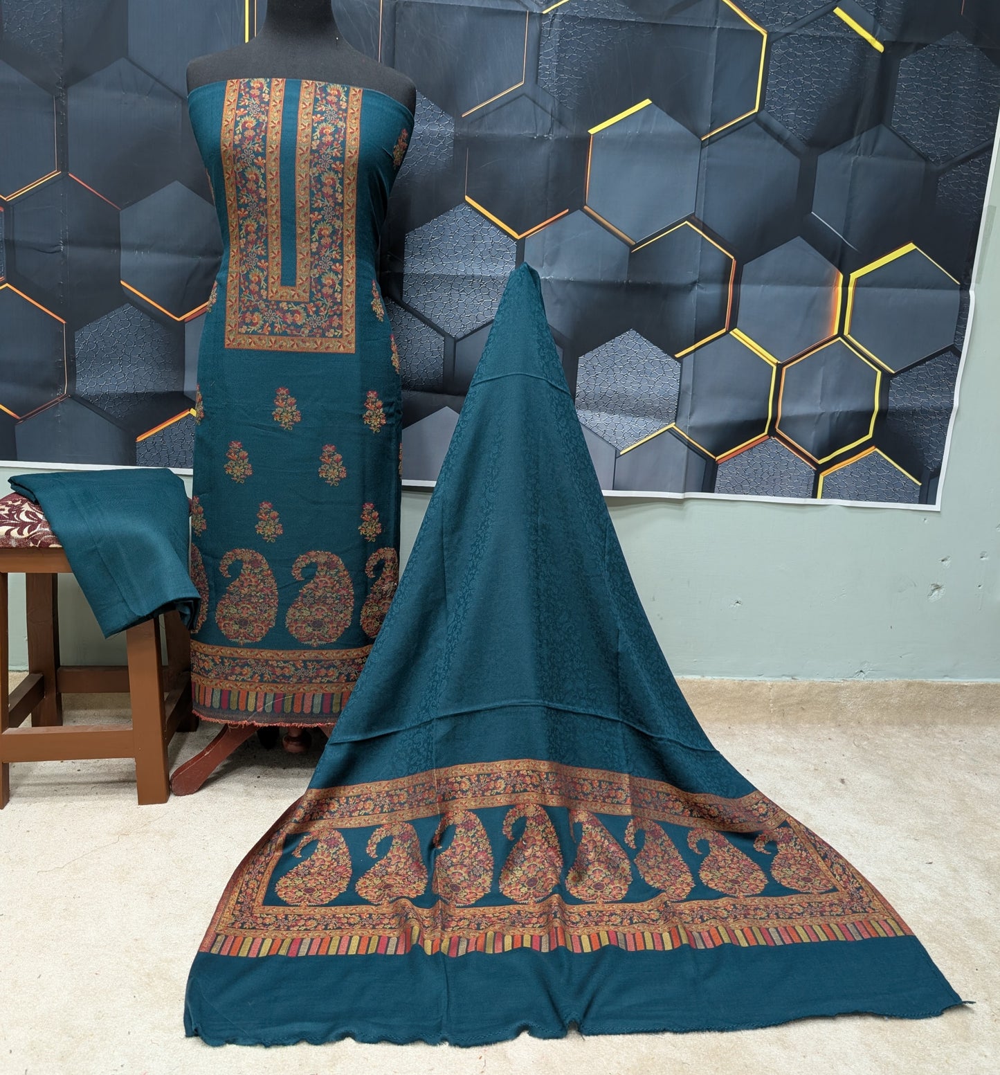 Special Kani Pashmina 3 Piece Unstitched Suit | Zinc