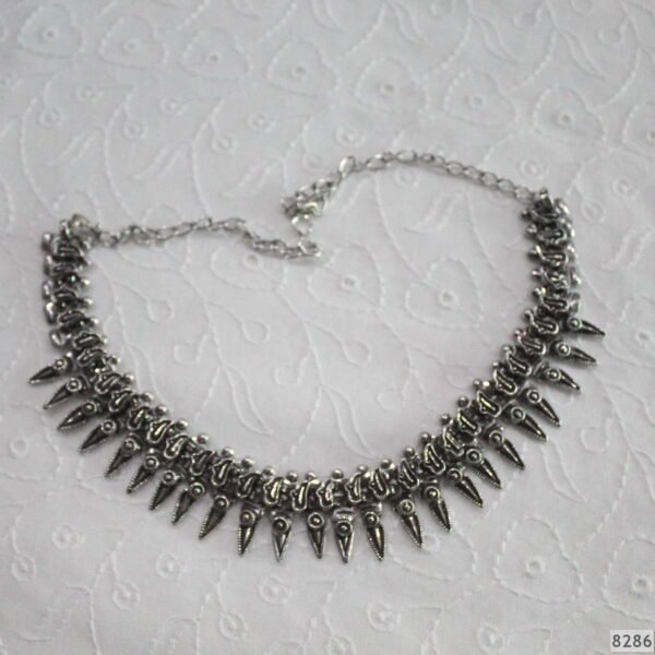 Gilet Chokar Necklace Oxidized