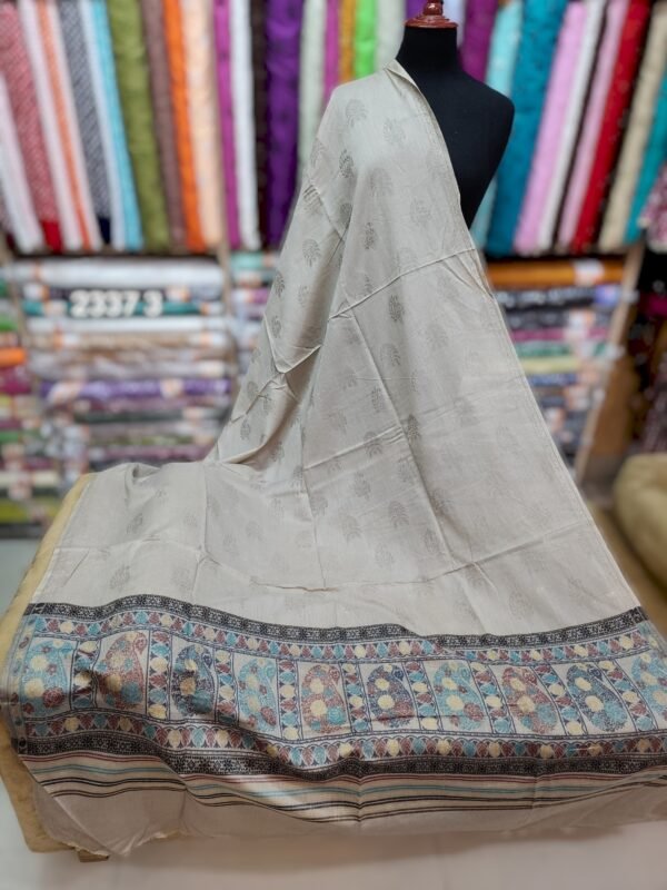 Pure Lawn Self Jamawar Shawl - Image 2