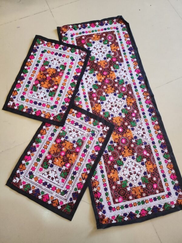 3 Piece Table Runner Matts Set