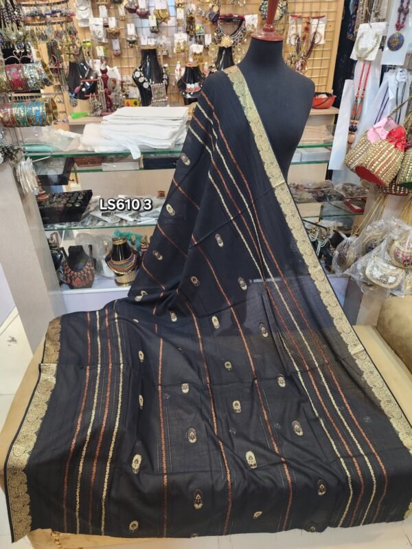 Pure Lawn Self Jacquard Shawl Tarkashi Work - Image 2