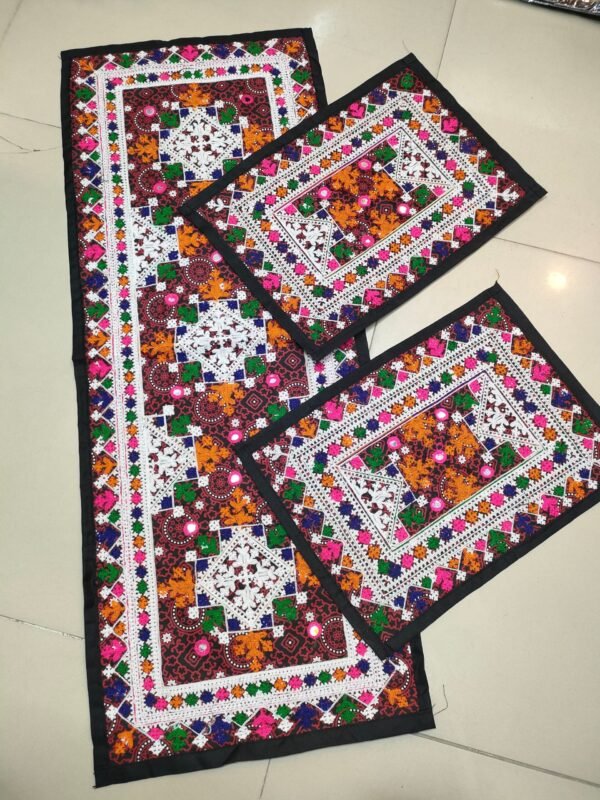 3 Piece Table Runner Matts Set