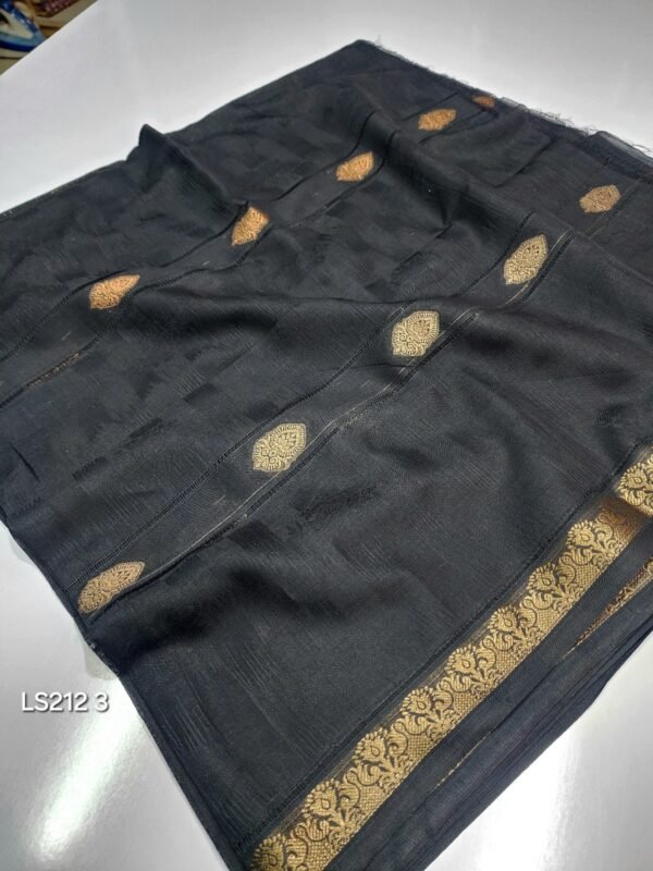 Pure Lawn Self Tarkashi Shawl Jackard Work