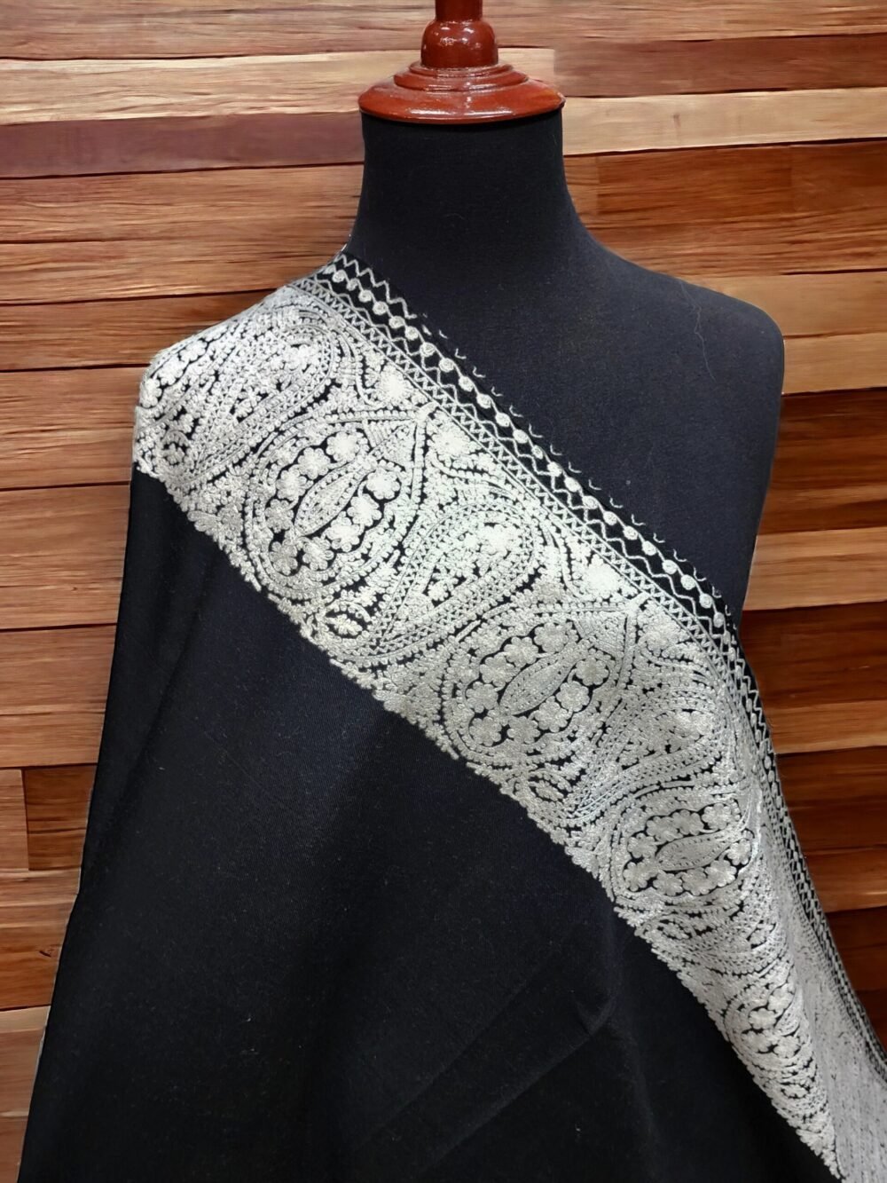 Kashmiri Shawl